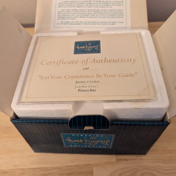 Rare WDCC Jiminy Cricket "Let Your Conscience Be Your Guide" from Pinocchio - Picture 10 of 12